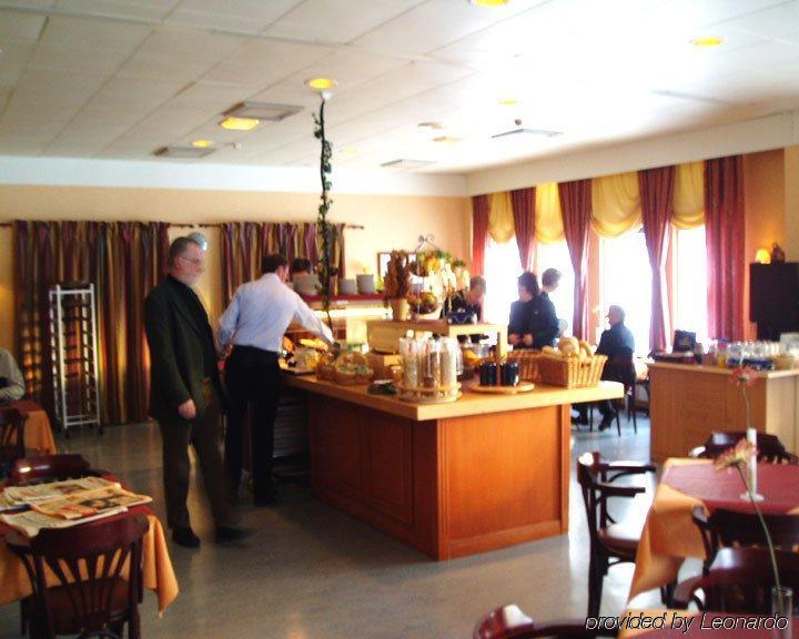 Karlskoga Hotell & Konferens Restaurace fotografie
